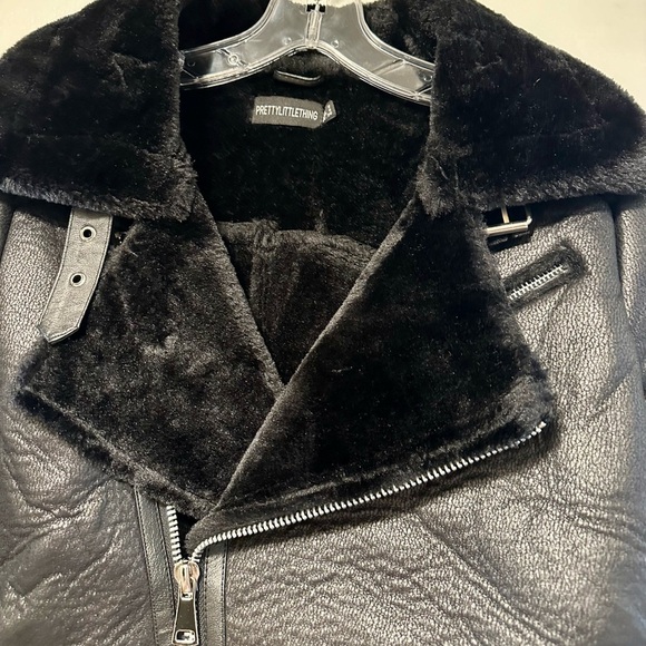✨ PrettyLittleThing Black Faux Leather Aviator Jacket 🖤 Size 4 ✨ - Picture 7 of 12